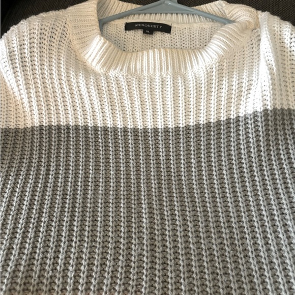 Colorful sweater - Picture 3 of 6